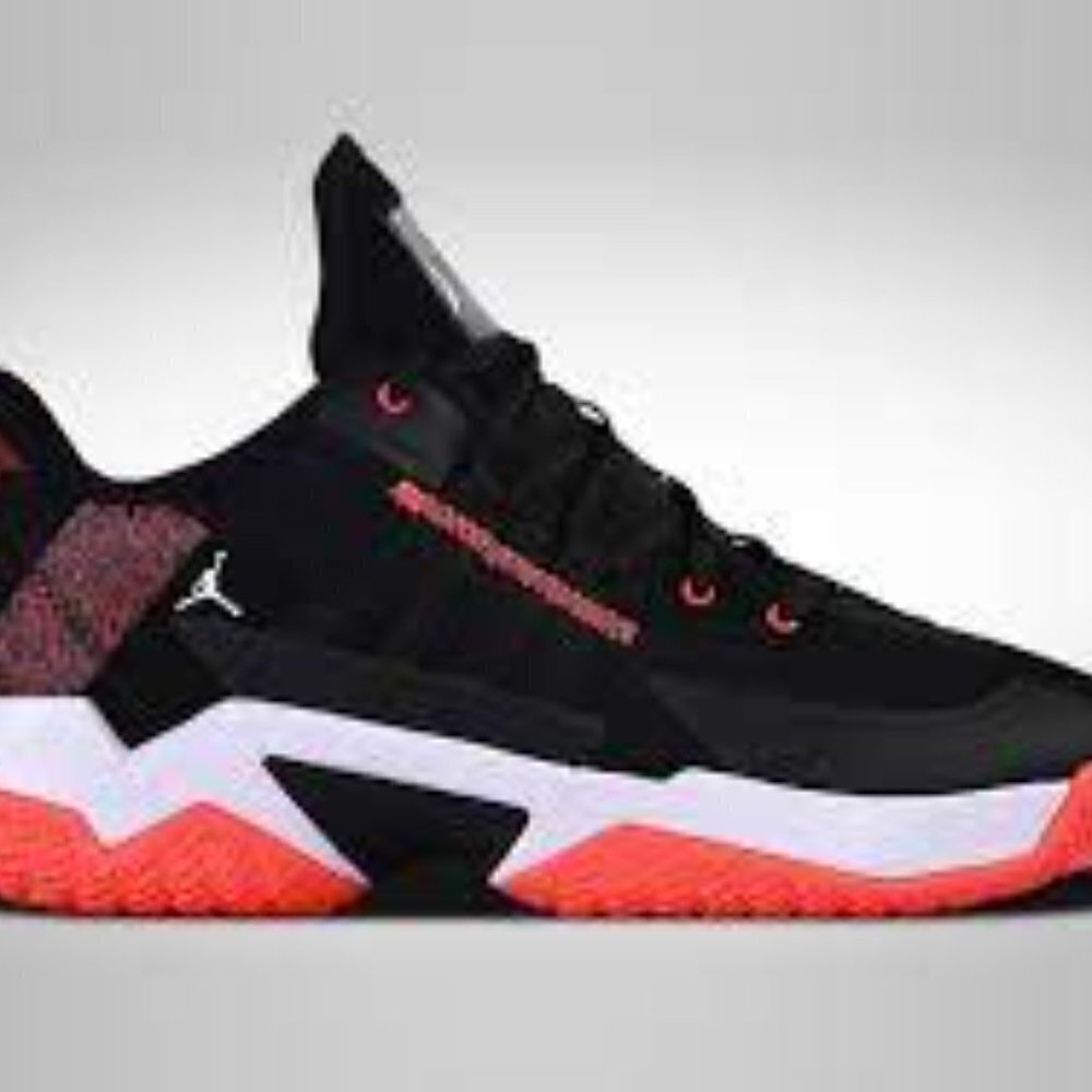 Jordan Men's Black and Red Low-Top Athletic Sneakers